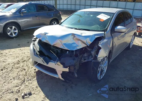 2015 Nissan Sentra S z USA, uszkodzony, nr VIN 3N1AB7APXFY368318